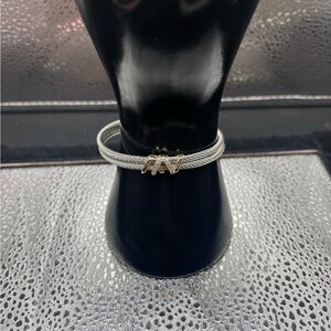 Elegant Two Tone SilverBangle Ajustable